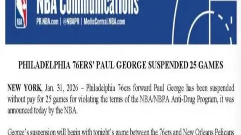 我国组合12年后再登亚锦赛男双决赛领奖台，夺得银牌